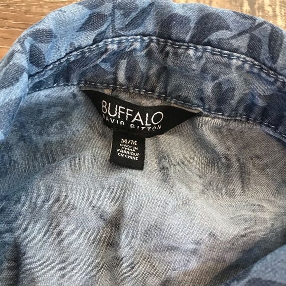 Buffalo Button Up Tank - Picture 5 of 5
